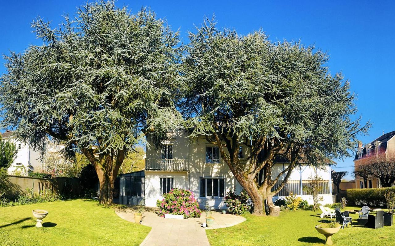 Chambres D'Hotes La Maison Blanche Saint-Junien Exterior foto