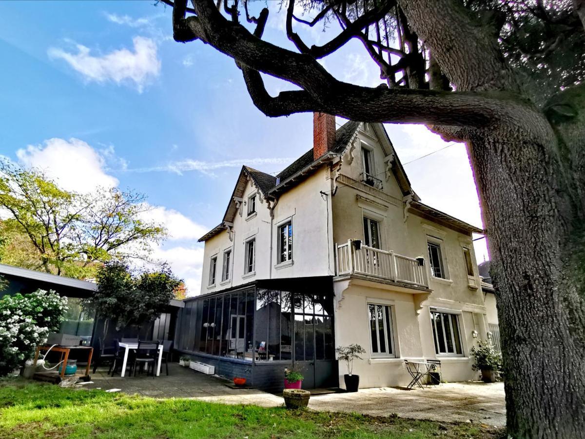 Chambres D'Hotes La Maison Blanche Saint-Junien Exterior foto