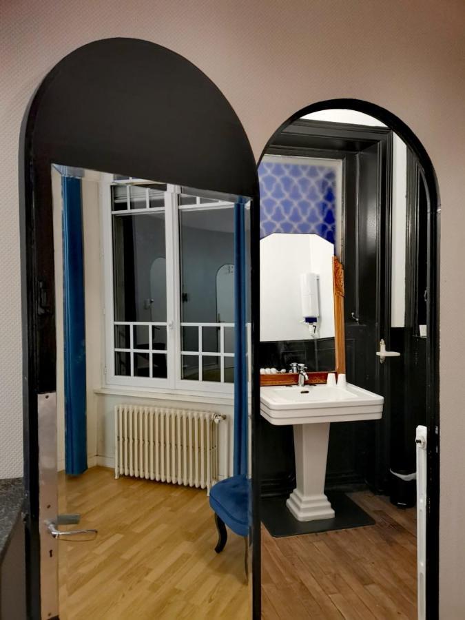Chambres D'Hotes La Maison Blanche Saint-Junien Exterior foto